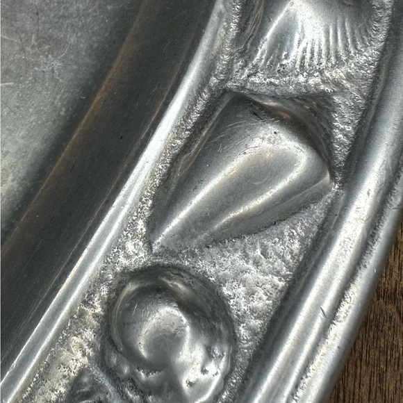 Wilton Armetale Shell Rim Pewter Large Oval Serving Tray Platter 18.5” X 10.75” - Picture 3 of 4